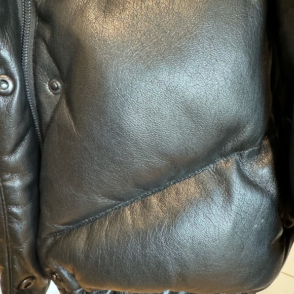 Black XS Aritzia Cloud Pleather Cloud Puff - Picture 5 of 6